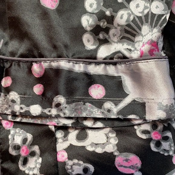 Victoria’s Secret button up soft Short long Sleeve Floral robe SZ M - Picture 8 of 10